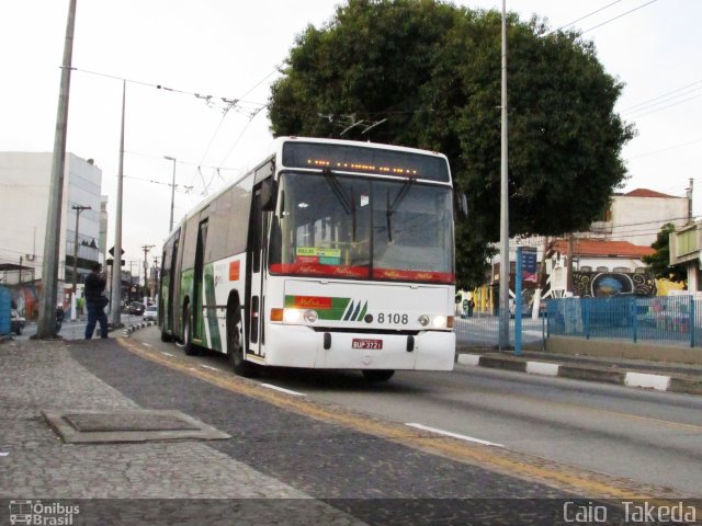 Metra - Sistema Metropolitano de Transporte 8108 na cidade de São Paulo, São Paulo, Brasil, por Caio  Takeda. Número da foto: #2822279.