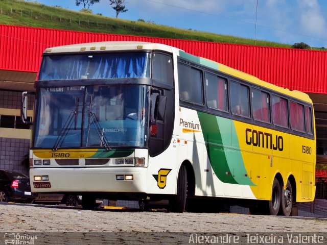 Empresa Gontijo de Transportes 15180 na cidade de João Monlevade, Minas Gerais, Brasil, por Alexandre  Teixeira Valente. ID da foto: 2826084.