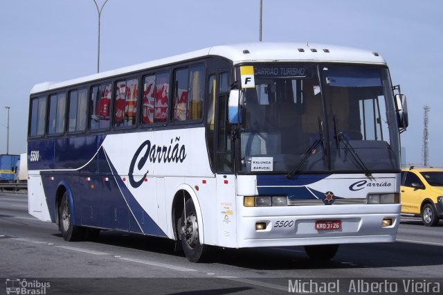 Carrião Transporte e Turismo 5500 na cidade de Barueri, São Paulo, Brasil, por Michael  Alberto Vieira. Número da foto: #2825447.