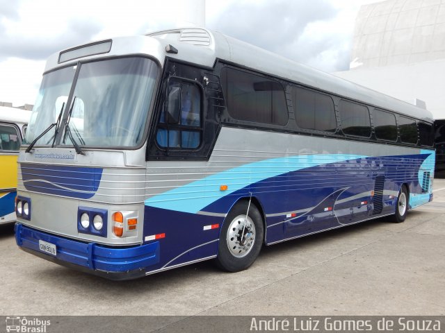 Ônibus Particulares 9018 na cidade de São Paulo, São Paulo, Brasil, por André Luiz Gomes de Souza. Número da foto: #2901743.