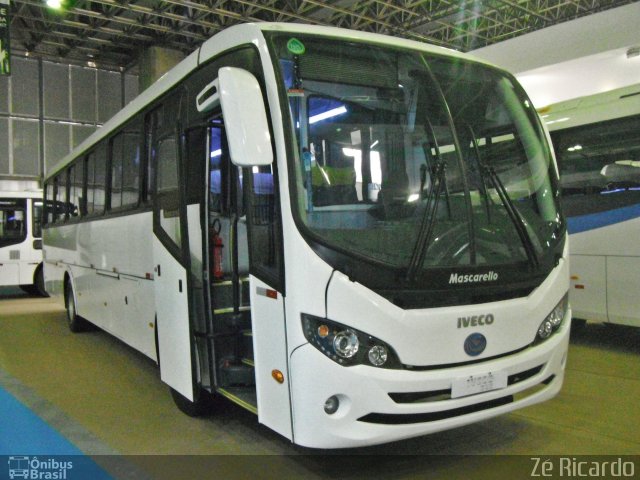 Iveco DEMONSTRAçãO CHASSI 170S28F na cidade de Rio de Janeiro, Rio de Janeiro, Brasil, por Zé Ricardo Reis. Número da foto: #2902981.