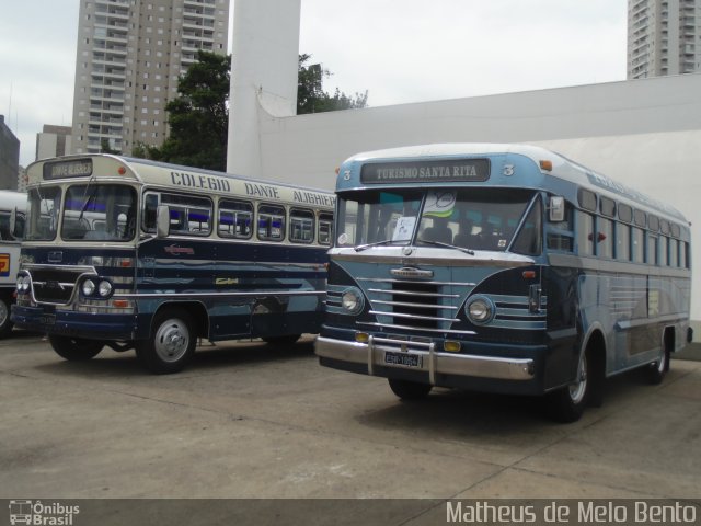 Turismo Santa Rita 3 na cidade de São Paulo, São Paulo, Brasil, por Matheus de Melo Bento. Número da foto: #2907191.