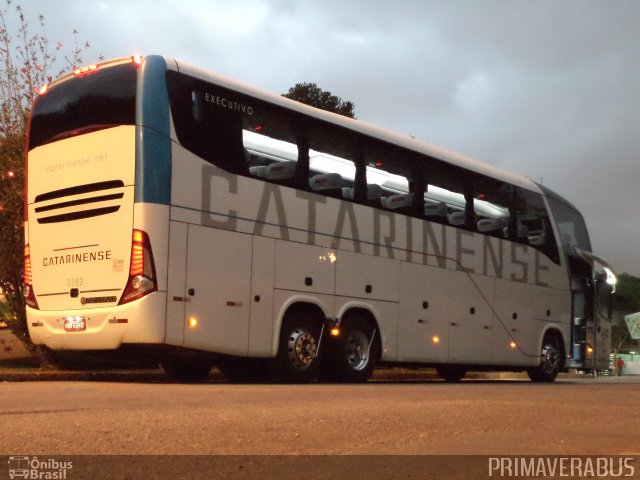 Auto Viação Catarinense 3383 na cidade de Curitiba, Paraná, Brasil, por Alexandre Rodrigo. Número da foto: #2909947.
