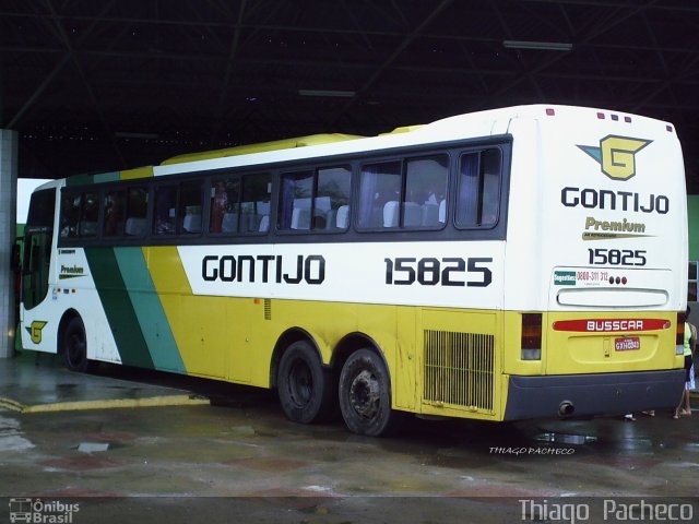 Empresa Gontijo de Transportes 15825 na cidade de Januária, Minas Gerais, Brasil, por Thiago  Pacheco. ID da foto: 2910886.