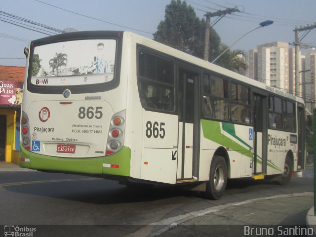 Viação Pirajuçara 865 na cidade de Taboão da Serra, São Paulo, Brasil, por Bruno Santino. Número da foto: #2913851.