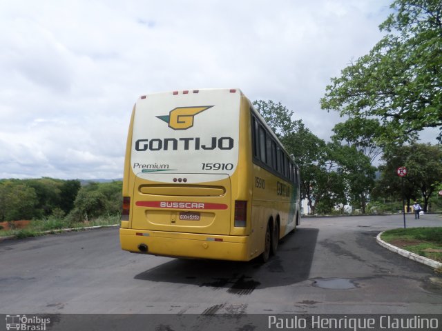 Empresa Gontijo de Transportes 15910 na cidade de Montes Claros, Minas Gerais, Brasil, por Paulo Henrique Claudino. ID da foto: 2923397.