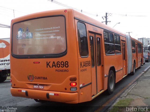 Viação Tamandaré KA698 na cidade de Curitiba, Paraná, Brasil, por Alberto Selinke. ID da foto: 2923301.