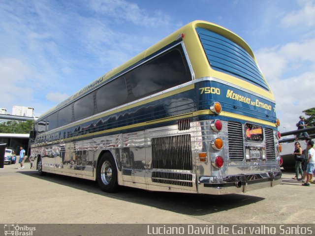 Ônibus Particulares 7500 na cidade de São Paulo, São Paulo, Brasil, por Luciano David de Carvalho Santos. Número da foto: #2922266.