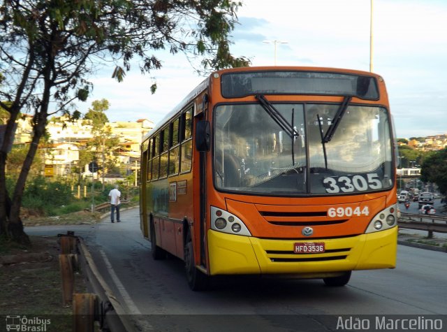 Viação Santa Edwiges 69044 na cidade de Belo Horizonte, Minas Gerais, Brasil, por Adão Raimundo Marcelino. ID da foto: 2882999.