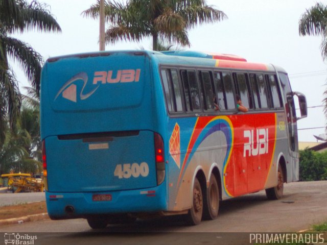Expresso Rubi 4500 na cidade de Primavera do Leste, Mato Grosso, Brasil, por Alexandre Rodrigo. Número da foto: #2883197.