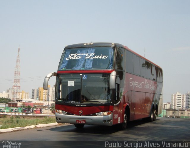 Expresso São Luiz 7040 na cidade de Cuiabá, Mato Grosso, Brasil, por Paulo Sergio Alves Venancio. ID da foto: 2881496.