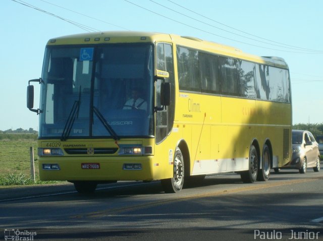 Viação Itapemirim 44029 na cidade de Campos dos Goytacazes, Rio de Janeiro, Brasil, por Paulo  Junior. Número da foto: #2925277.