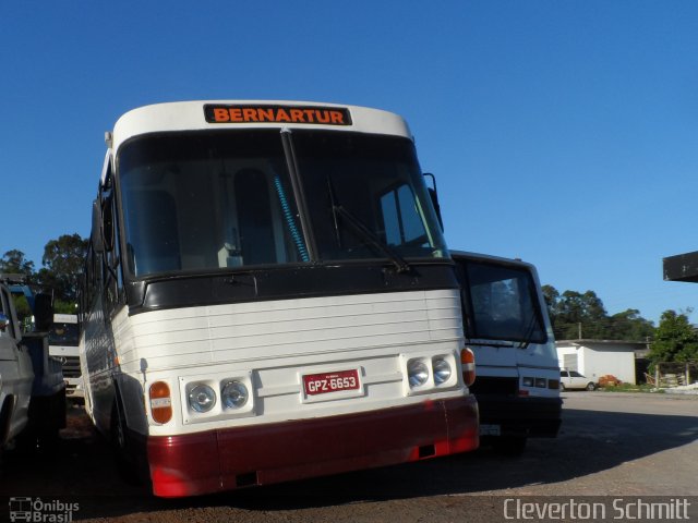 Bernartur Viagens e Turismo 981 na cidade de Santa Maria, Rio Grande do Sul, Brasil, por Cleverton Schmitt. Número da foto: #2933719.