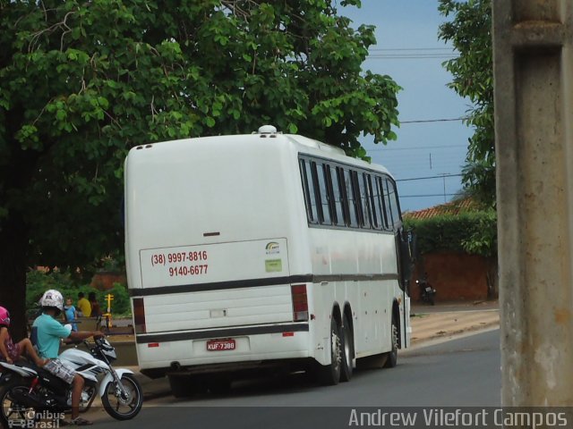 Ônibus Particulares 7388 na cidade de Pirapora, Minas Gerais, Brasil, por Andrew Campos. Número da foto: #2935338.