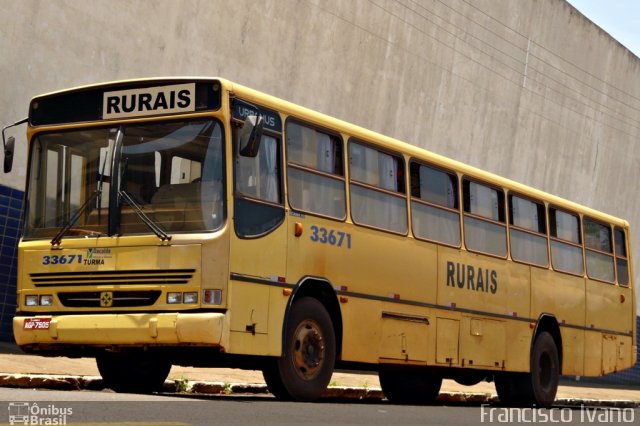 AVOA - Auto Viação Ourinhos Assis 33671 na cidade de Ourinhos, São Paulo, Brasil, por Francisco Ivano. Número da foto: #2937945.