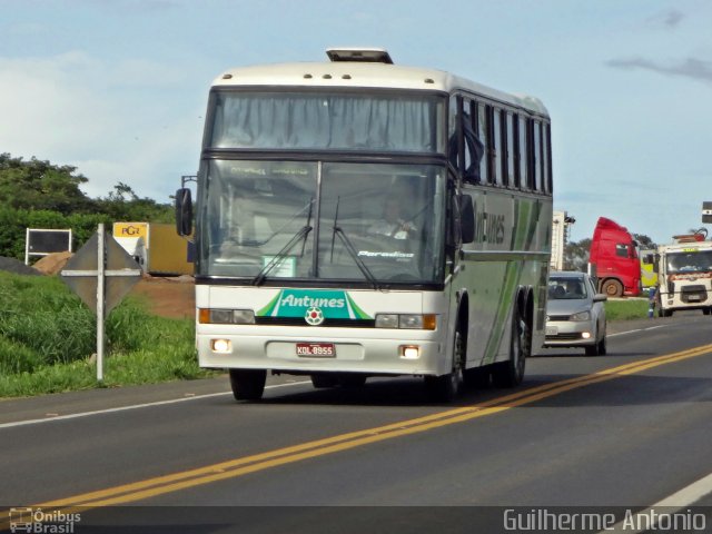 Antunes 8955 na cidade de Araxá, Minas Gerais, Brasil, por Guilherme Antonio. Número da foto: #2937765.