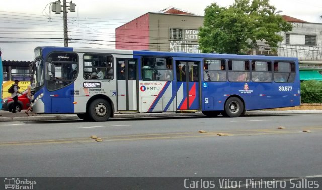 Empresa de Ônibus Vila Galvão 30.577 na cidade de Guarulhos, São Paulo, Brasil, por Carlos Vitor Pinheiro Salles. ID da foto: 2943516.