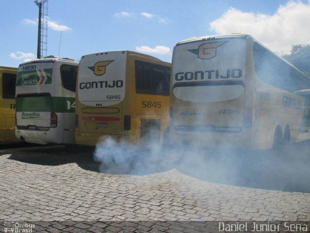 Empresa Gontijo de Transportes 5845 na cidade de Belo Horizonte, Minas Gerais, Brasil, por Daniel Junior Sena. ID da foto: 2945683.