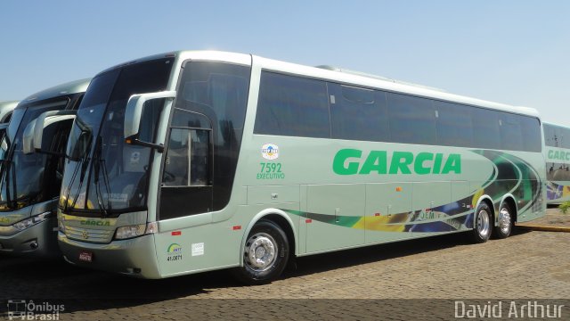 Viação Garcia 7592 na cidade de Londrina, Paraná, Brasil, por David Arthur. Número da foto: #2886011.