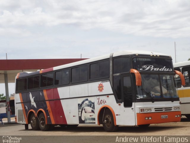 Pradus Tour 9346 na cidade de Pirapora, Minas Gerais, Brasil, por Andrew Campos. Número da foto: #2886951.