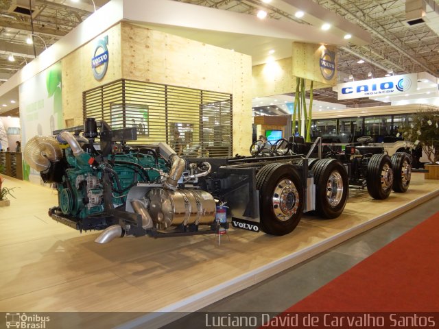 Volvo  na cidade de São Paulo, São Paulo, Brasil, por Luciano David de Carvalho Santos. Número da foto: #2889994.