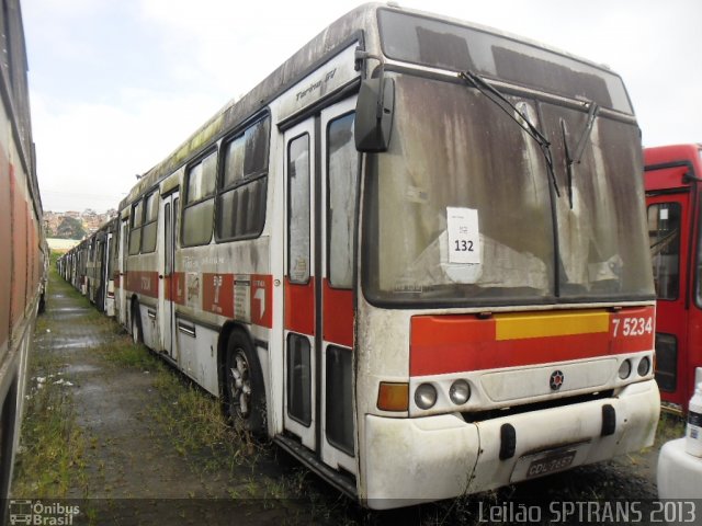 Sucata e Desmanches 7 5234 na cidade de São Paulo, São Paulo, Brasil, por Caio  Takeda. Número da foto: #2890677.