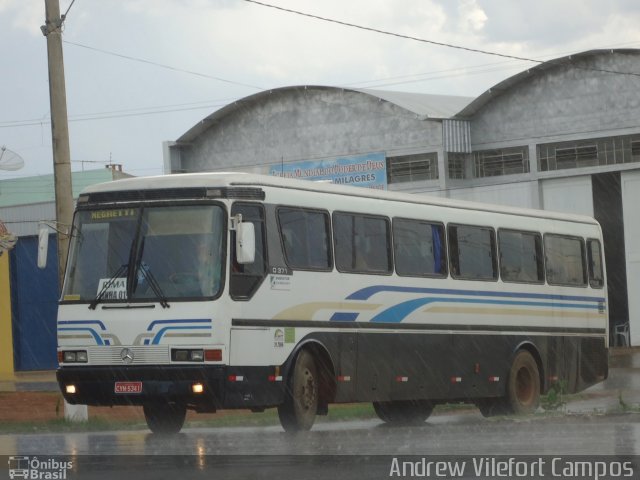 Ônibus Particulares 5341 na cidade de Pirapora, Minas Gerais, Brasil, por Andrew Campos. Número da foto: #2891912.