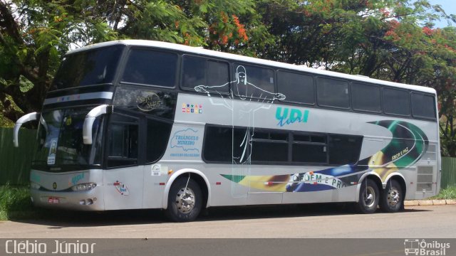 UDI Tur 3600 na cidade de Brasília, Distrito Federal, Brasil, por Clébio Júnior. Número da foto: #2891671.