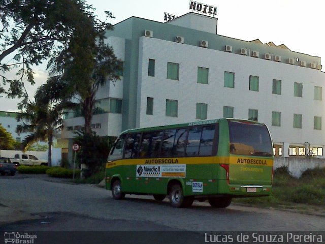 Auto-Escola Mundiall 7216 na cidade de Campos dos Goytacazes, Rio de Janeiro, Brasil, por Lucas de Souza Pereira. Número da foto: #2893021.