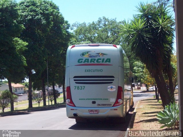 Viação Garcia 7837 na cidade de Arapongas, Paraná, Brasil, por Josino Vieira. ID da foto: 2893044.