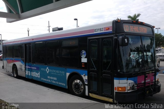 Miami-Dade Transit 03192 na cidade de , por Wanderson Costa Silva. ID da foto: 2894027.