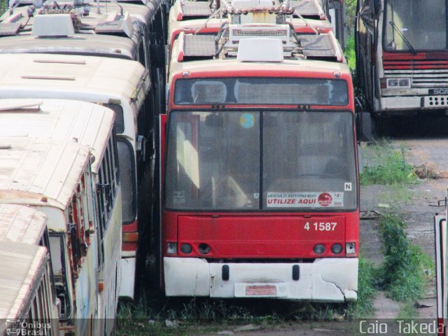 Sucata e Desmanches 4 1587 na cidade de São Paulo, São Paulo, Brasil, por Caio  Takeda. ID da foto: 2894797.