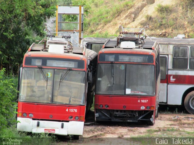 Sucata e Desmanches 4 1576 na cidade de São Paulo, São Paulo, Brasil, por Caio  Takeda. Número da foto: #2894781.