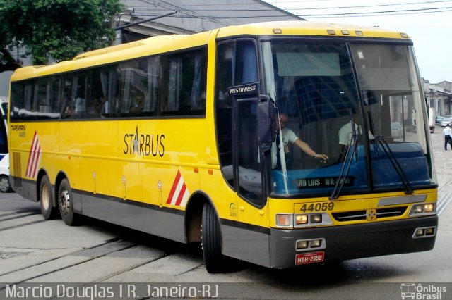 Viação Itapemirim 44059 na cidade de Rio de Janeiro, Rio de Janeiro, Brasil, por Márcio Douglas Ribeiro Venino. Número da foto: #2898558.