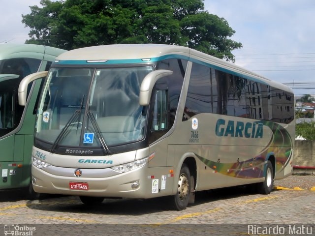 Viação Garcia 7466 na cidade de Curitiba, Paraná, Brasil, por Ricardo Matu. Número da foto: #2899002.