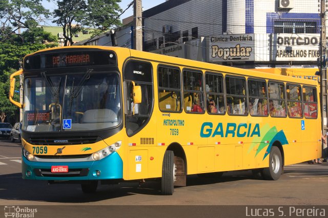 Viação Garcia 7059 na cidade de Maringá, Paraná, Brasil, por Lucas S.  Pereira. Número da foto: #2971281.