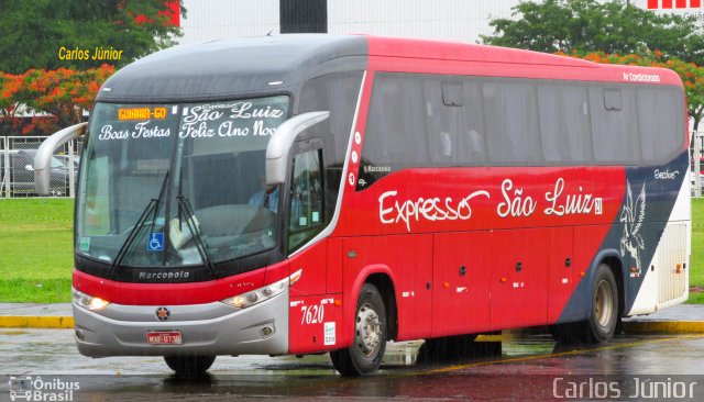 Expresso São Luiz 7620 na cidade de Goiânia, Goiás, Brasil, por Carlos Júnior. Número da foto: #2971386.