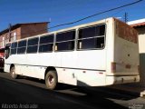 Ônibus Particulares 08800 na cidade de Campo Maior, Piauí, Brasil, por Alberto Andrade. Número da foto: #:id.