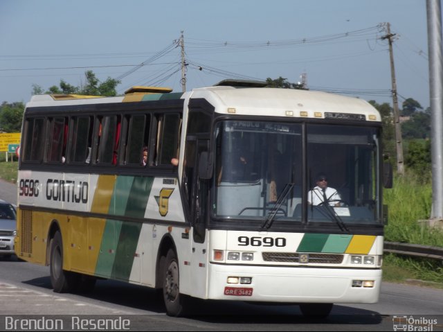 Empresa Gontijo de Transportes 9690 na cidade de Sabará, Minas Gerais, Brasil, por Brendon  Resende. ID da foto: 2977281.