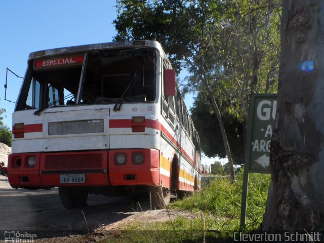 Sucata e Desmanches 8664 na cidade de Santa Maria, Rio Grande do Sul, Brasil, por Cleverton Schmitt. ID da foto: 2978521.