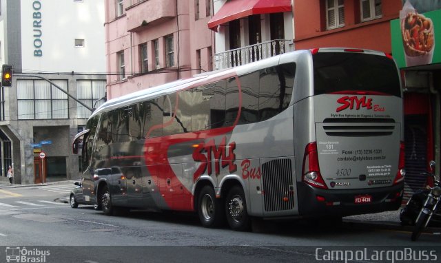 Style Bus 4500 na cidade de Curitiba, Paraná, Brasil, por Alessandro Fracaro Chibior. Número da foto: #2978360.