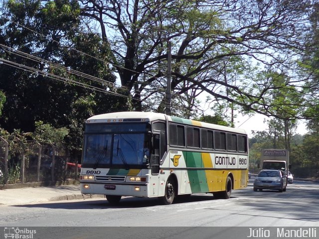 Empresa Gontijo de Transportes 8810 na cidade de Belo Horizonte, Minas Gerais, Brasil, por Júlio  Mandelli. Número da foto: #2981729.