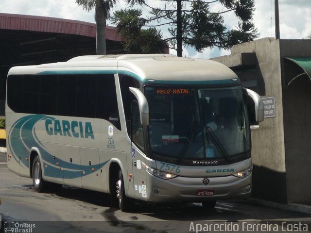 Viação Garcia 7576 na cidade de Londrina, Paraná, Brasil, por Aparecido Ferreira Costa. ID da foto: 2985425.