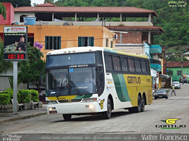 Empresa Gontijo de Transportes 15720 na cidade de Divino das Laranjeiras, Minas Gerais, Brasil, por Valter Francisco. ID da foto: 2990621.