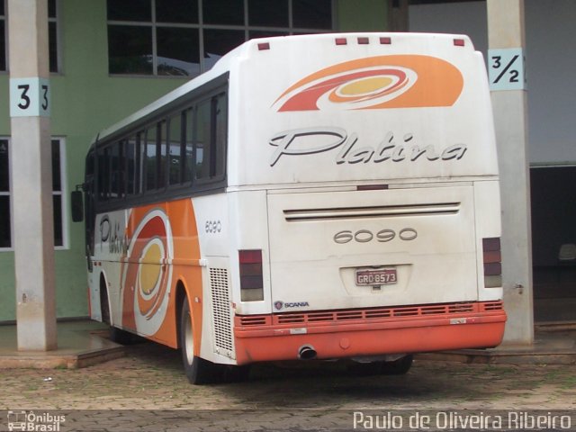 Viação Platina 6090 na cidade de Tupaciguara, Minas Gerais, Brasil, por Paulo de Oliveira Ribeiro. ID da foto: 2989483.