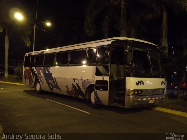 Ônibus Particulares 08 na cidade de , por Andrey Segura Solís. ID da foto: 2991311.