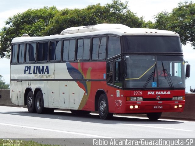 Pluma Conforto e Turismo 3978 na cidade de Lorena, São Paulo, Brasil, por Fabio Alcantara. Número da foto: #2953923.