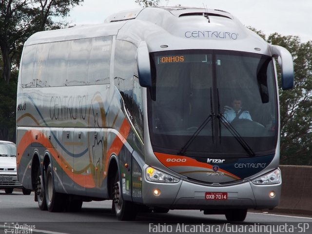 Centauro Turismo 8000 na cidade de Lorena, São Paulo, Brasil, por Fabio Alcantara. Número da foto: #2953764.
