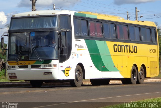 Empresa Gontijo de Transportes 15700 na cidade de Araxá, Minas Gerais, Brasil, por Lucas Borges . Número da foto: #2994216.