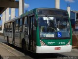 Via Sul Transportes Urbanos 5 1696 na cidade de São Paulo, São Paulo, Brasil, por Deo dos Santos . ID da foto: :id.